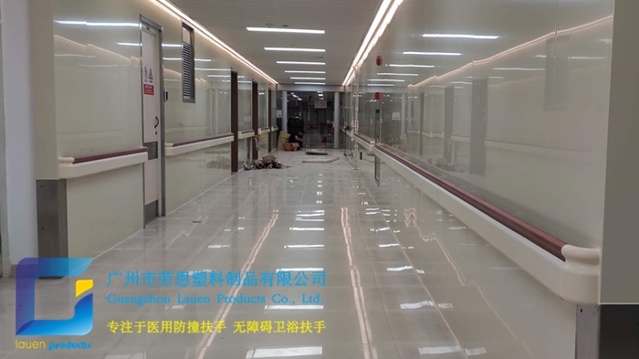 【廣東廣州】防撞扶手是用什么材料生產(chǎn)的？它的特點(diǎn)是什么？